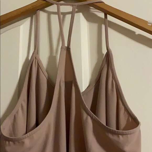 BNWT Aqua Bloomingdale’s Ruffle Front High Low Tank Top M Blush ⭐️ HOST PICK! - Picture 5 of 7